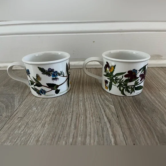 Portmeirion Pottery Botanic Garden Small Mugs Floral Pair - Picture 2 of 5